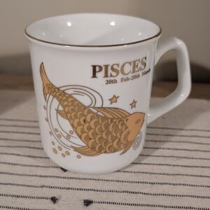 Pisces Astrology Vintage Style Mug with Fish White with Gold Leaf